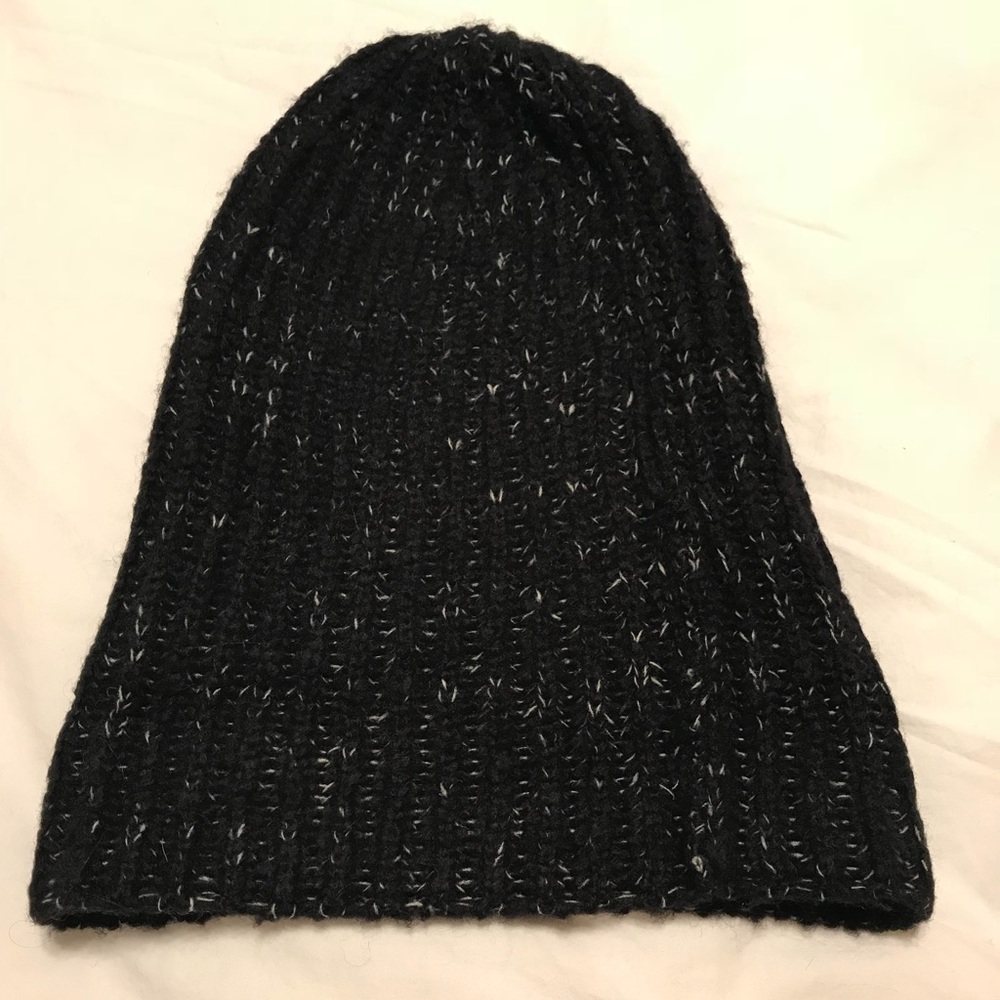 Michael Kors winter hat - Picture 3 of 4